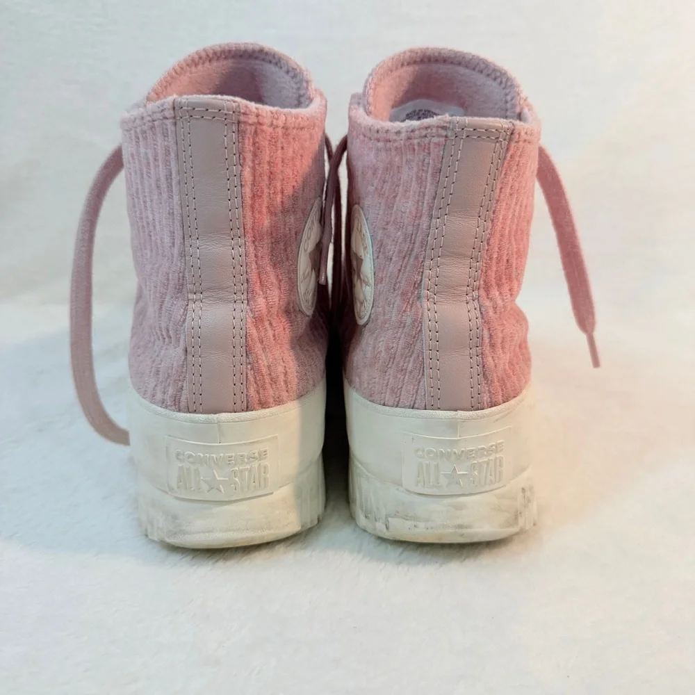 Converse Chuck Taylor Lugged 2.0 Pink‎ Corduroy Platform Sneakers  Mens 7 W9